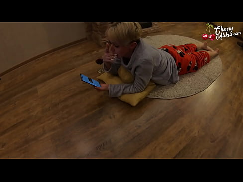 ❤️ Skør blondine suger kæmpe pik og hopper på den - analsex ❌ Sex video at da.downloadassertion.top ❌️❤